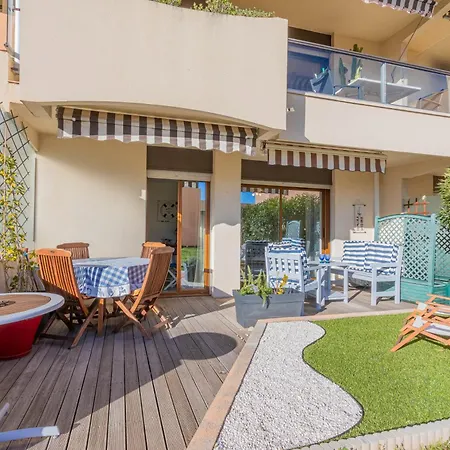 Appt Vue 5 Min Centre Et * Saint-Raphael (Var)